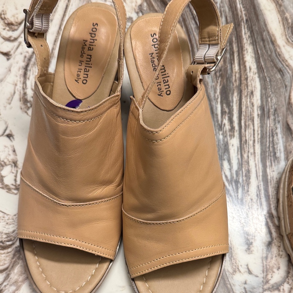 Sophia Milano Tan Leather Sandals